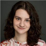 Doy clases de interpretación en teatro o cine a toda persona que lo necesite sin importar la edad. Tengo más de 5 años de experiencia como actriz y ganas de trasladar mi pasión por el arte